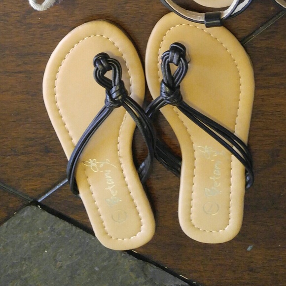 Size 7 sandal lot - Picture 2 of 2